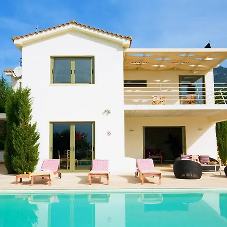 Corali Ideales Villa Mousata