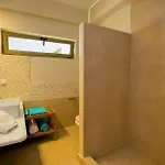 Corali Ideales Vilă *