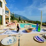 Corali Ideales Villa Mousata